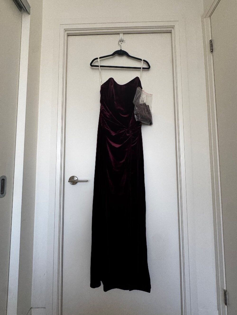 NWT David's Bridal Wine Velvet Strapless Sheath Dress + Matching Gloves Size 10